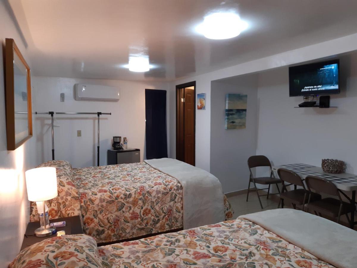 #44 #27 Room 2 Beds Near Beach San Felipe  Room photo